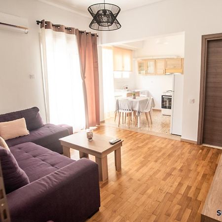 Explore Greece From Comfortable City Centre Apartment Халкида Экстерьер фото