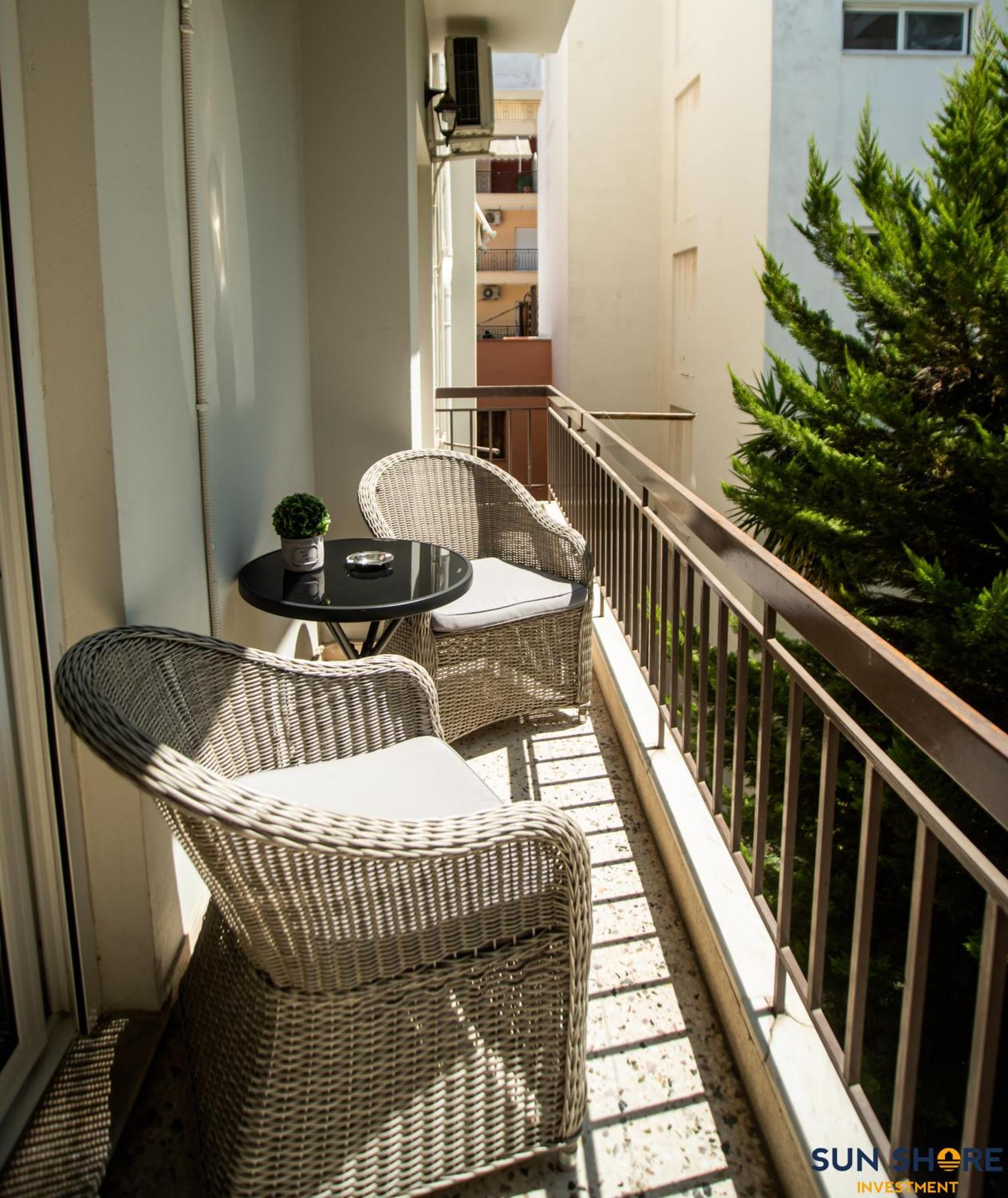 Explore Greece From Comfortable City Centre Apartment Халкида Экстерьер фото